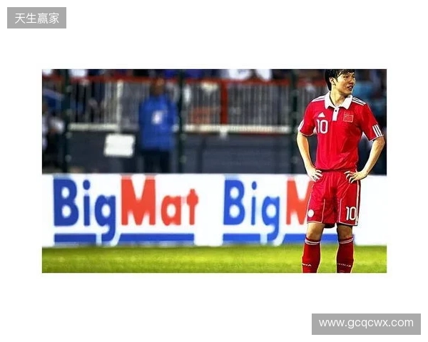 邓卓翔、常卫魏、闫毅等人参加2025武汉足球明星表演赛