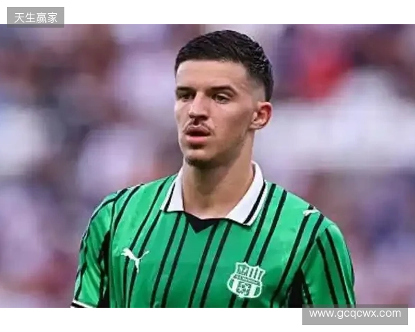 米体:曼联和国米都对穆哈雷莫维奇感兴趣,尤文有50%的二转分成 米体:曼联和国米都对穆哈雷莫维奇感兴趣,尤文有50%的二转分成