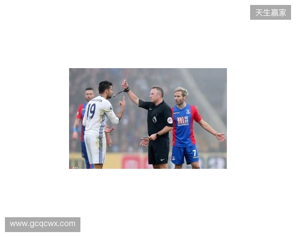 前白堡球员:当年刻意吃黄牌被停赛,这样就能多见见女友了 前白堡球员:当年刻意吃黄牌被停赛,这样就能多见见女友了